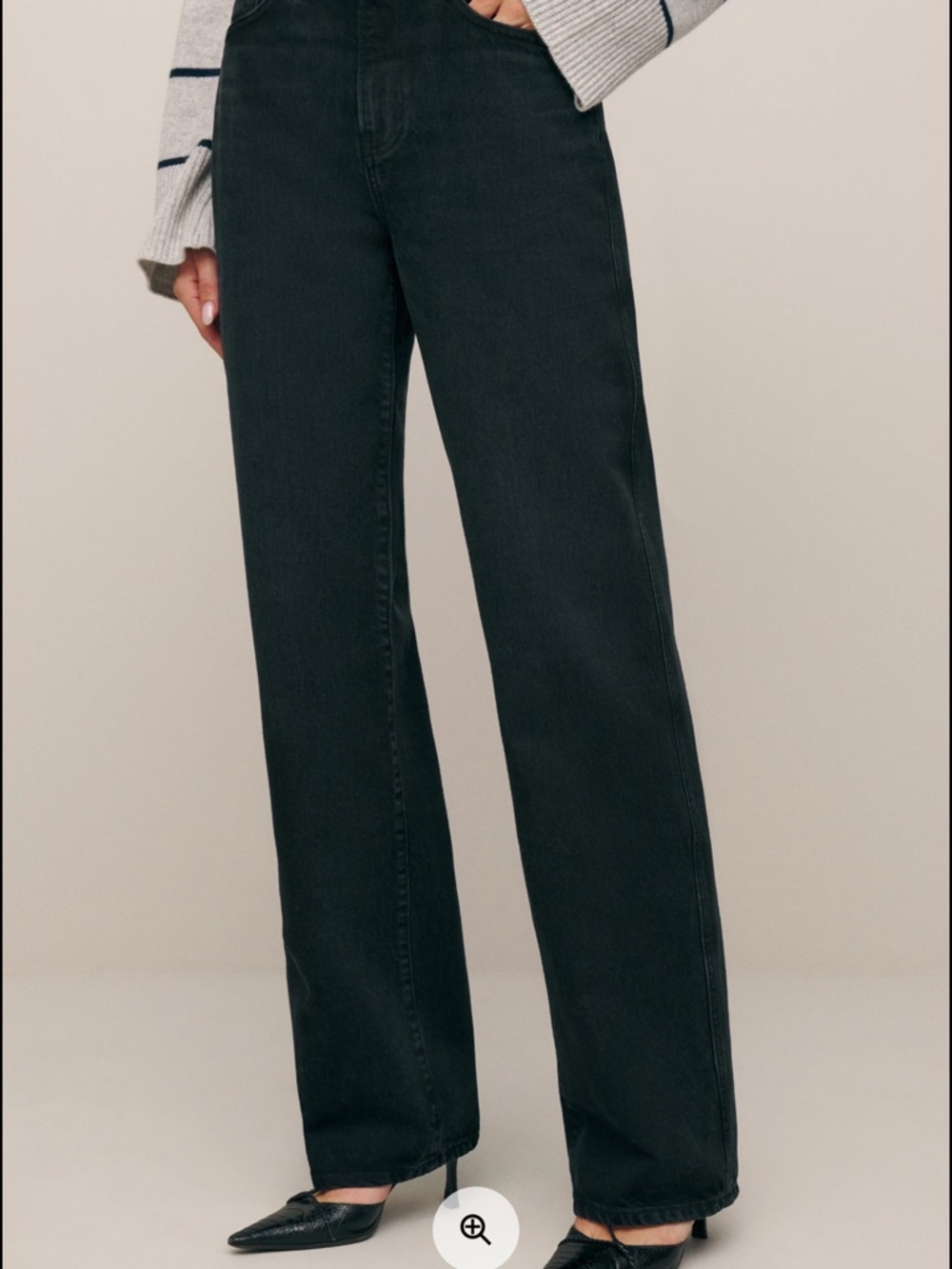 Val 90s Mid Rise Straight Jeans - size 28, Vana